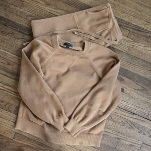J. Crew Womens Camel Crewneck Sweater Set